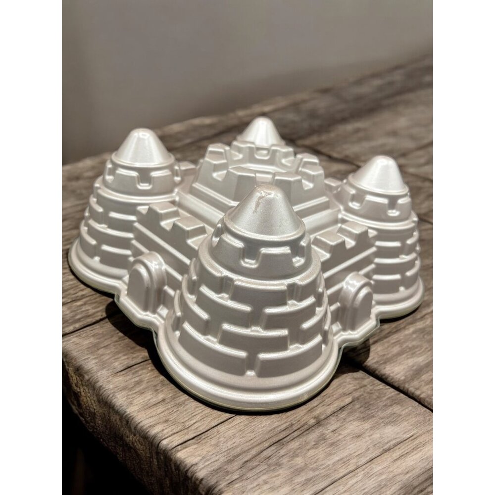 Castle Cake, Jello Mold Sand Castle Nordic ware? Cake Pan